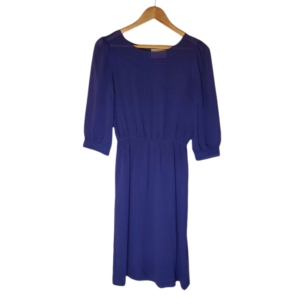 Out of Line Blue Gathered Vintage Midi Dress with Angular Red Stripes - Picture 2 of 16